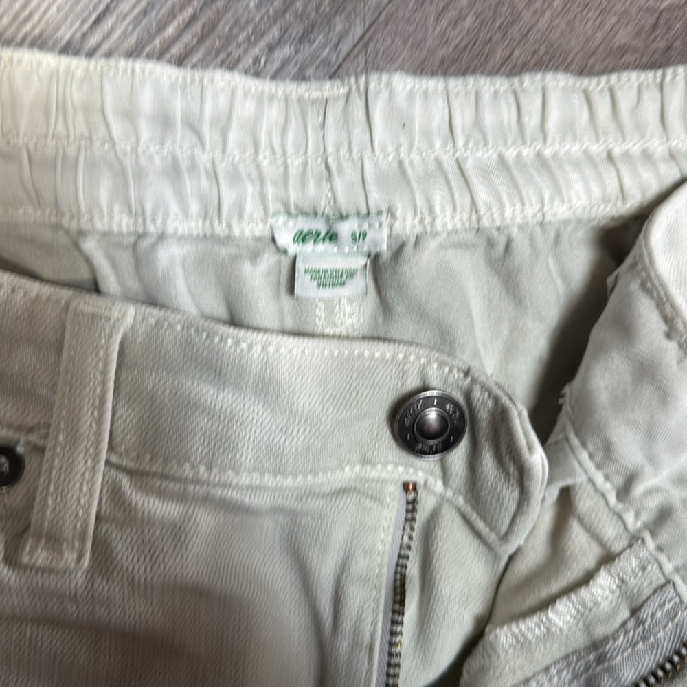 {AE} hi rise white shortie - Picture 2 of 7